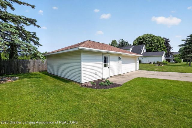 205 High Street, Laingsburg, MI 48848
