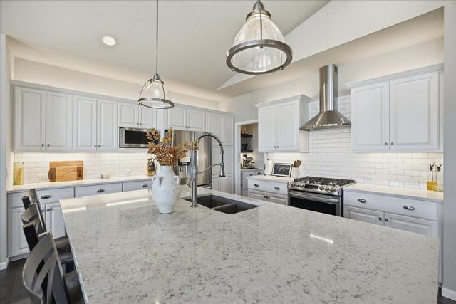 4754 Sunset Ridge Drive, Middleton, WI 53562