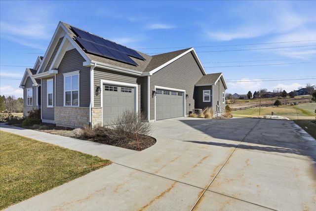 4754 Sunset Ridge Drive, Middleton, WI 53562