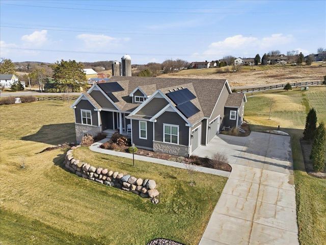 4754 Sunset Ridge Drive, Middleton, WI 53562