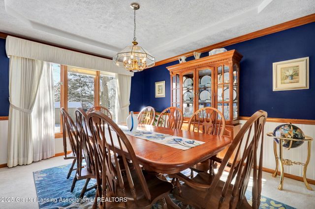 4915 Canyon Trail, Lansing, MI 48917