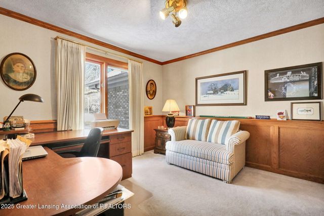 4915 Canyon Trail, Lansing, MI 48917