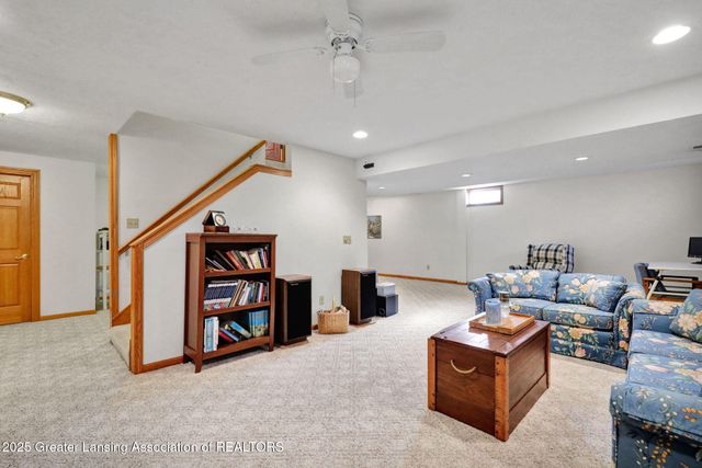 4915 Canyon Trail, Lansing, MI 48917