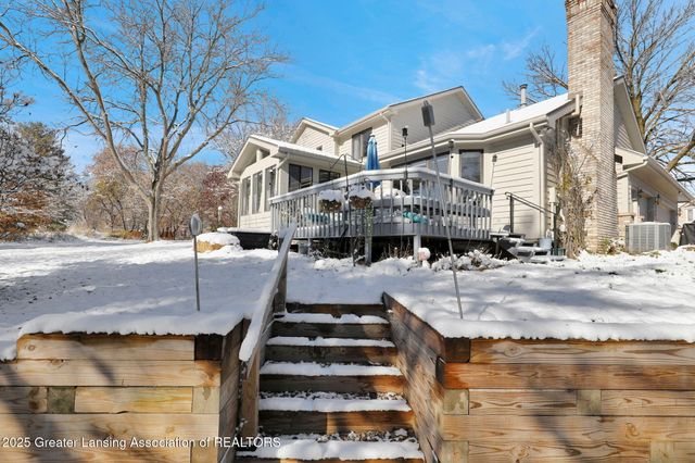 4915 Canyon Trail, Lansing, MI 48917