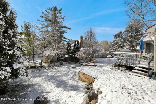 4915 Canyon Trail, Lansing, MI 48917