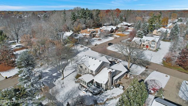 4915 Canyon Trail, Lansing, MI 48917