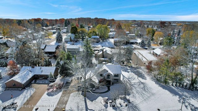 4915 Canyon Trail, Lansing, MI 48917