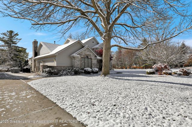 4915 Canyon Trail, Lansing, MI 48917