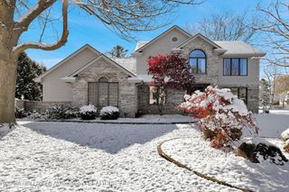 4915 Canyon Trail, Lansing, MI 48917