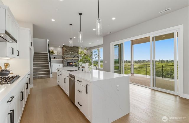 1515 Sunnyside Boulevard, Lake Stevens, WA 98258