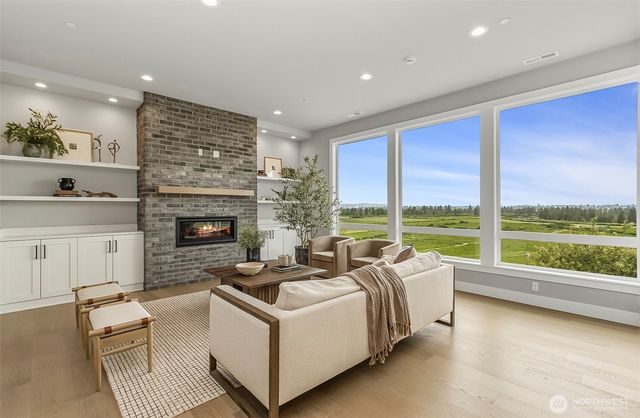 1515 Sunnyside Boulevard, Lake Stevens, WA 98258