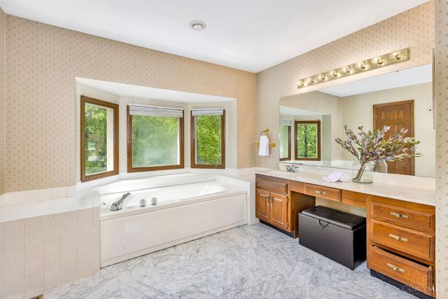 9761 Berry Hill Drive, West Chester, OH 45241