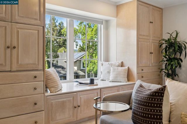1718 Rockspring Place, Walnut Creek, CA 94596