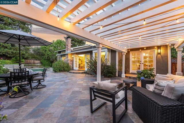 1718 Rockspring Place, Walnut Creek, CA 94596