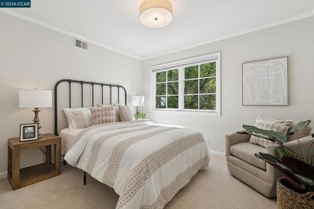 1718 Rockspring Place, Walnut Creek, CA 94596