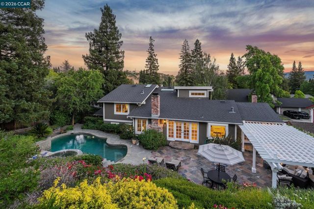 1718 Rockspring Place, Walnut Creek, CA 94596