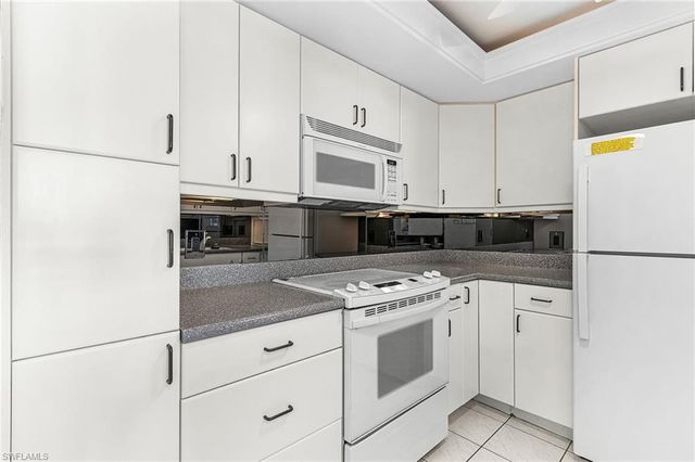 380 Seaview CT # 908, Marco Island, FL 34145