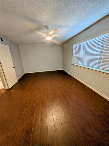 10650 Steppington Drive 116, Dallas, TX 75230