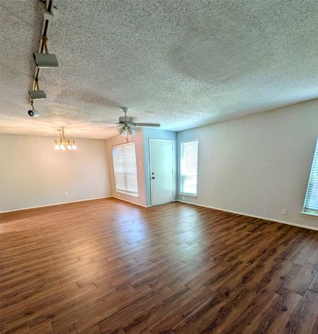 10650 Steppington Drive 116, Dallas, TX 75230