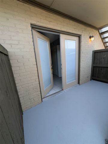 10650 Steppington Drive 116, Dallas, TX 75230