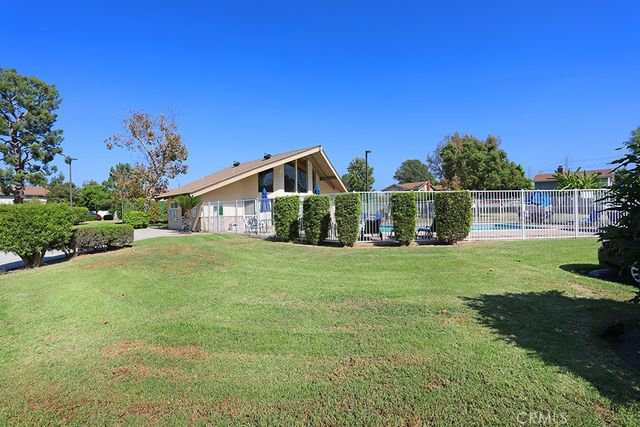 700 E Taft 22, Orange, CA 92865