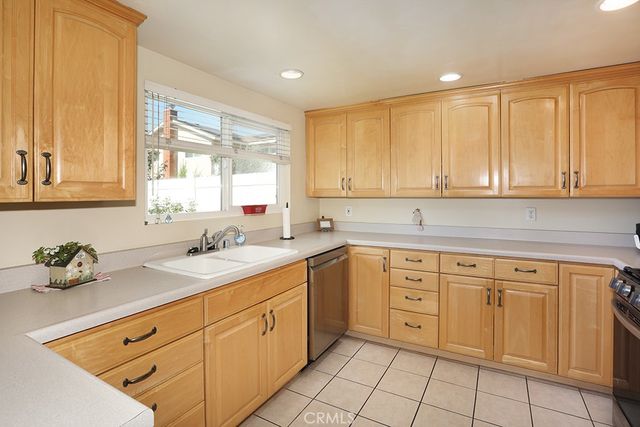700 E Taft 22, Orange, CA 92865