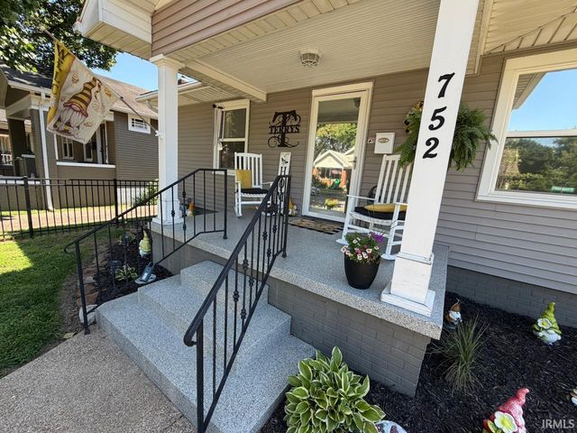 752 S Englewood Avenue, Evansville, IN 47714