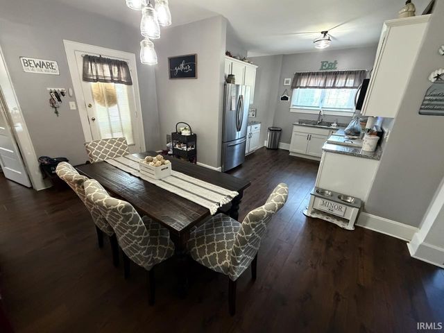 752 S Englewood Avenue, Evansville, IN 47714