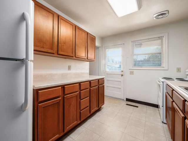 1140 Eastfield Road, Worthington, OH 43085