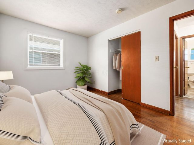 1140 Eastfield Road, Worthington, OH 43085