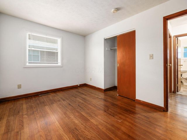 1140 Eastfield Road, Worthington, OH 43085