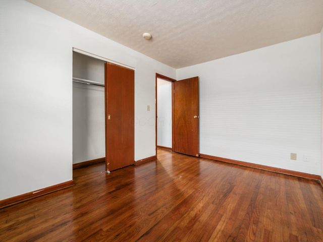 1140 Eastfield Road, Worthington, OH 43085