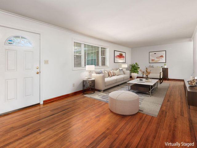 1140 Eastfield Road, Worthington, OH 43085
