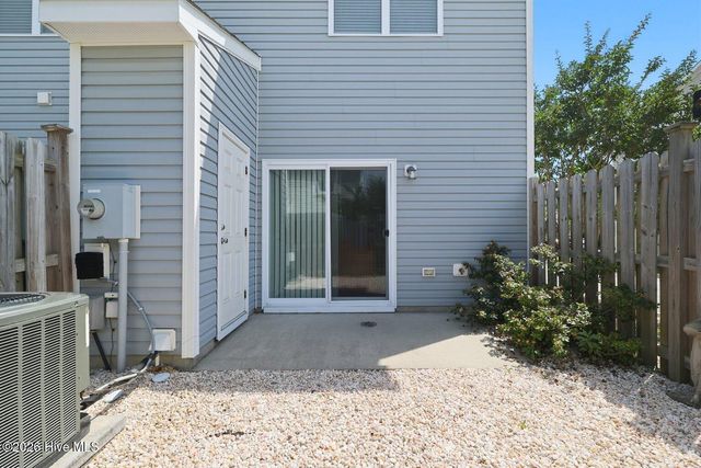 4655 Andros Lane, Wilmington, NC 28412