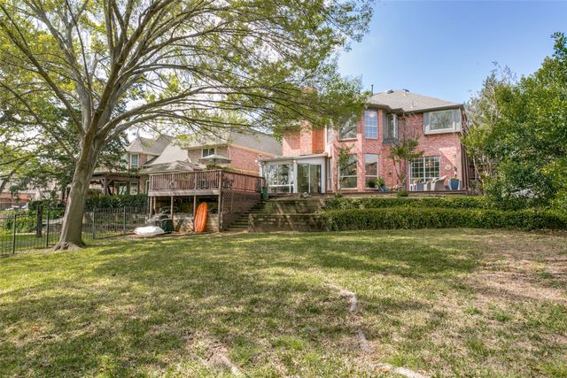 2718 Hidden Lake Drive, Grapevine, TX 76051