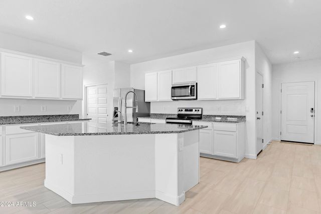 2856 W Seaver Avenue, Apache Junction, AZ 85120