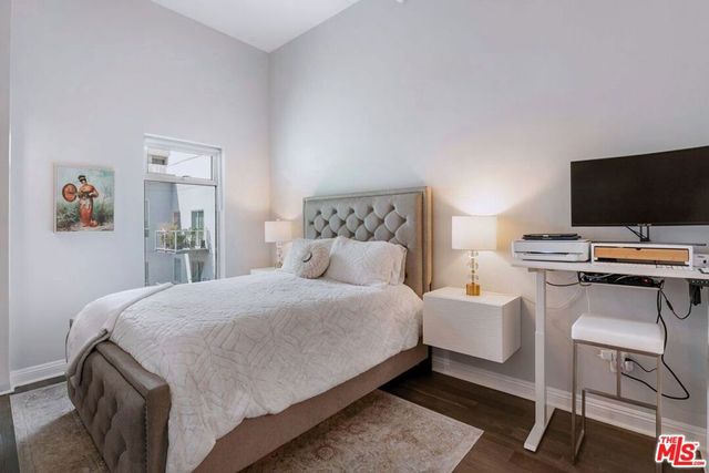 645 W 9th Street 740, Los Angeles, CA 90015