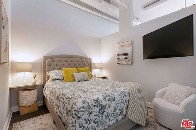 645 W 9th Street 740, Los Angeles, CA 90015