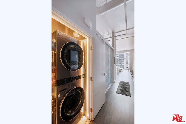 645 W 9th Street 740, Los Angeles, CA 90015