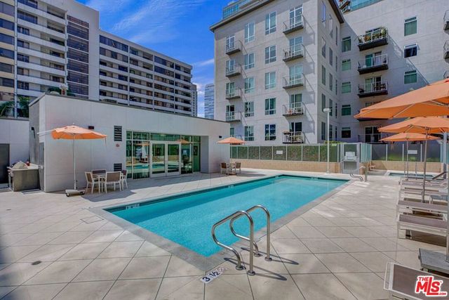 645 W 9th Street 740, Los Angeles, CA 90015