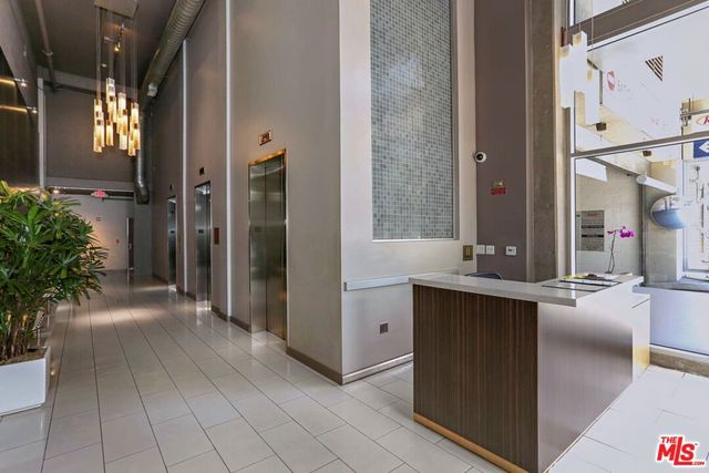 645 W 9th Street 740, Los Angeles, CA 90015