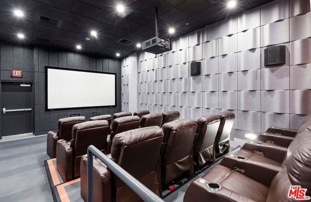 645 W 9th Street 740, Los Angeles, CA 90015