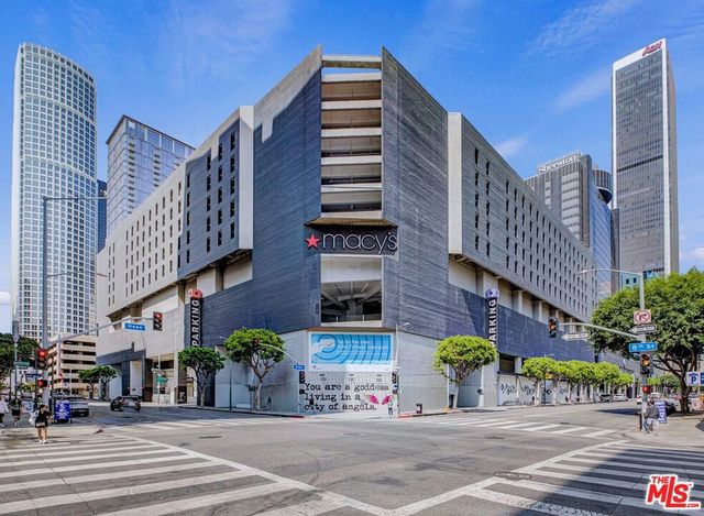 645 W 9th Street 740, Los Angeles, CA 90015