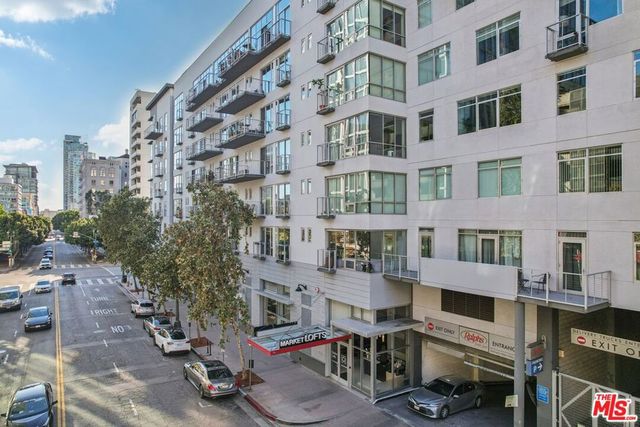 645 W 9th Street 740, Los Angeles, CA 90015