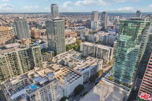 645 W 9th Street 740, Los Angeles, CA 90015