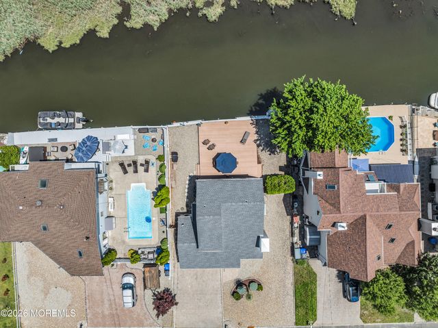 157 Royal Drive, Brick, NJ 08723