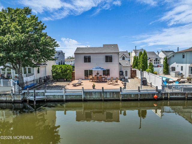 157 Royal Drive, Brick, NJ 08723