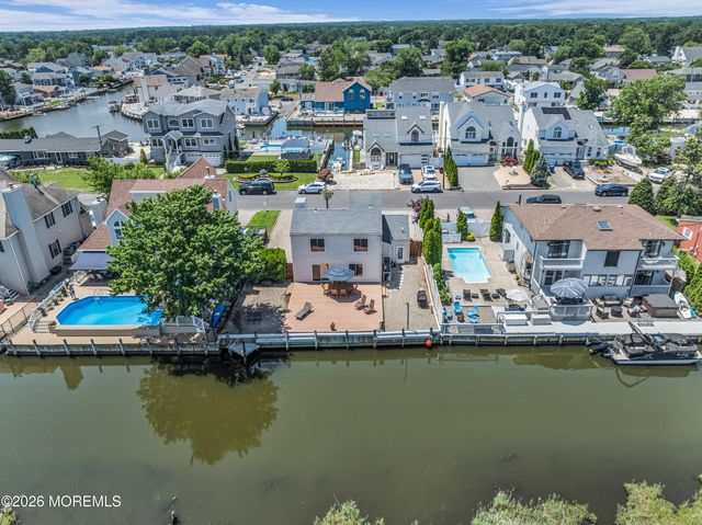 157 Royal Drive, Brick, NJ 08723