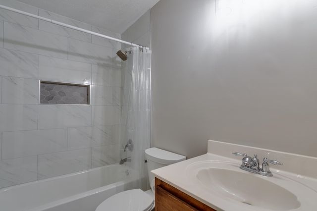 5443 MILTON RIDGE DR, Arlington, TN 38002