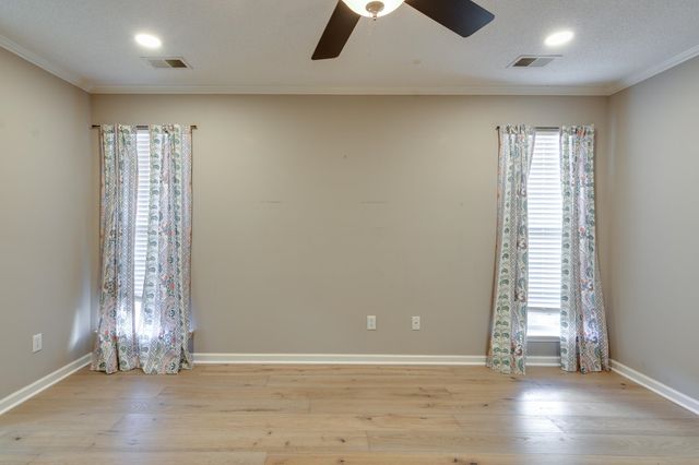 5443 MILTON RIDGE DR, Arlington, TN 38002